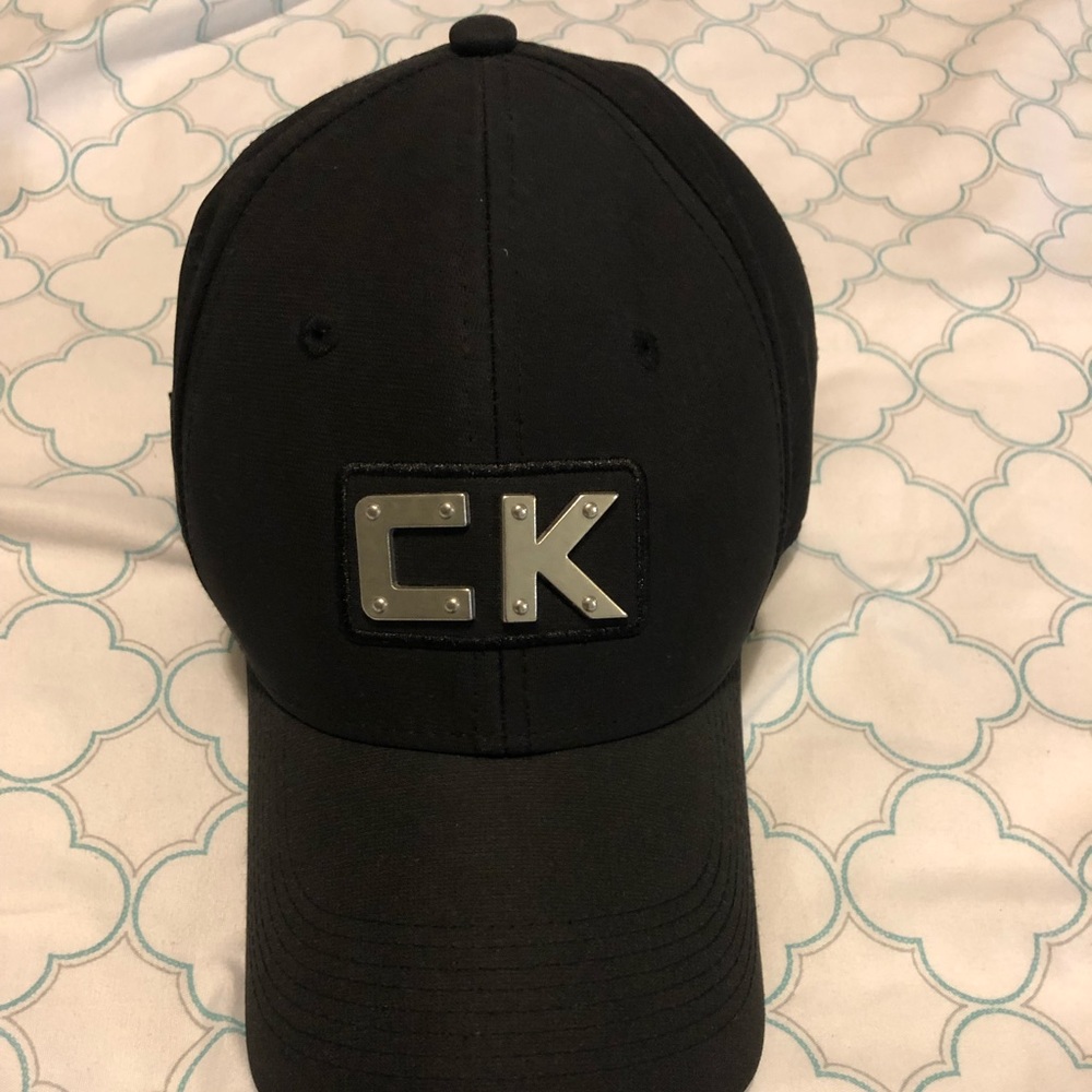 Calvin Klein men’s black hat